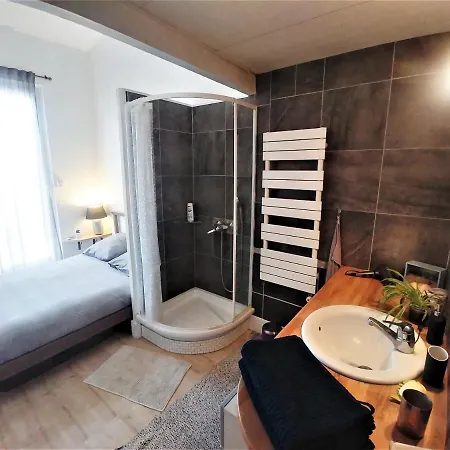 Loft T3 90 M2 + Terrasses - Acces Direct Plage/bus Apartment